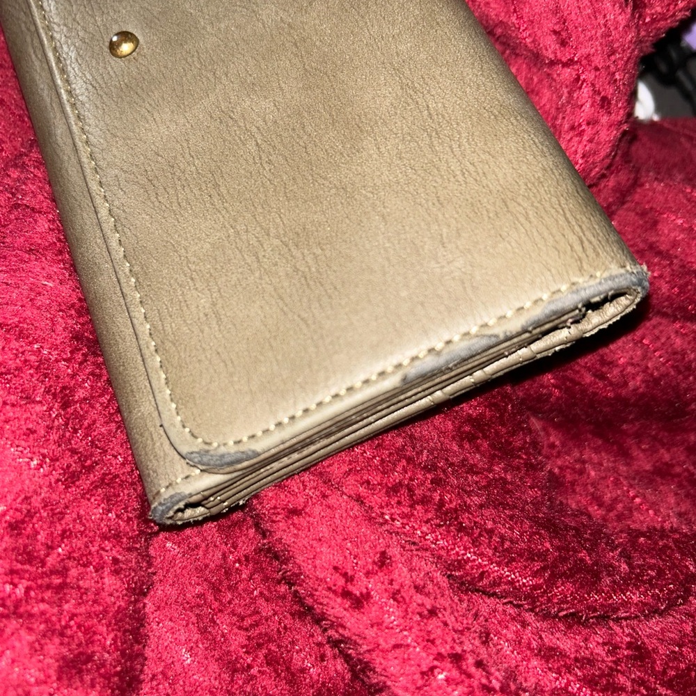 Target Olive Green Wallet - Picture 2 of 6